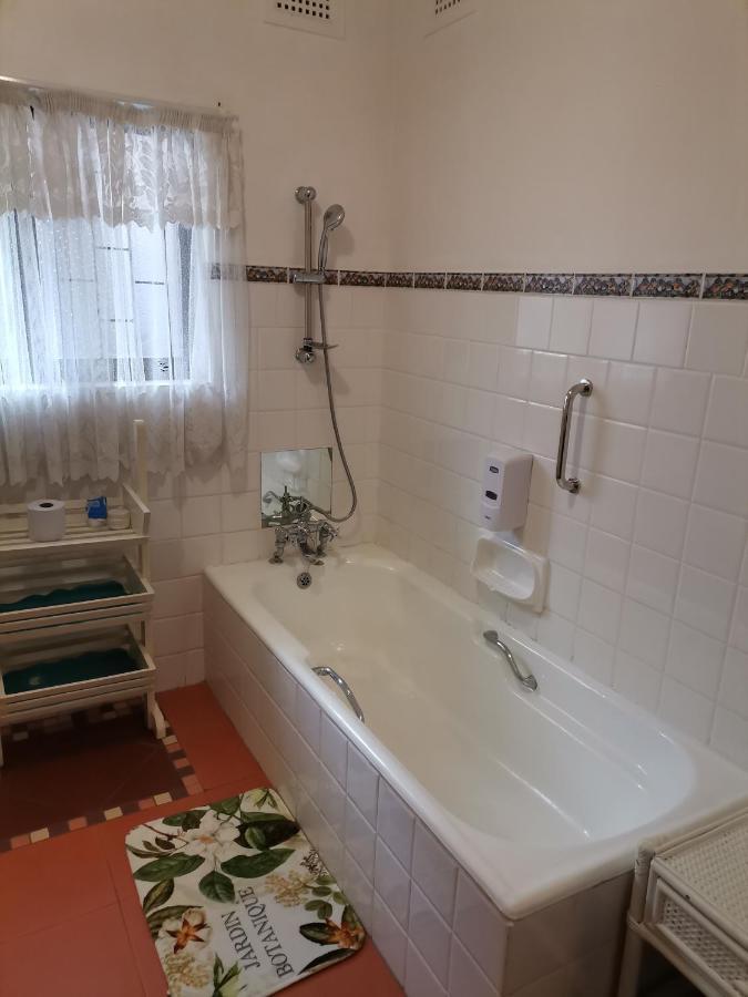 Umzumbe Ridgeview Holiday Accommodation מראה חיצוני תמונה